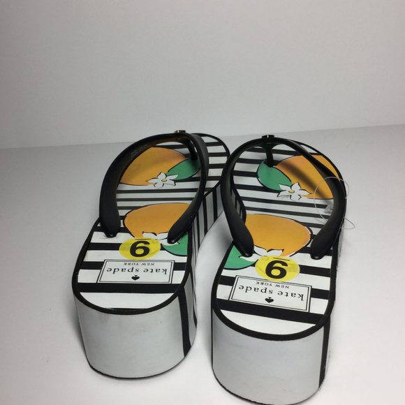 kate spade.  white and black platform sandals, - Picture 4 of 7